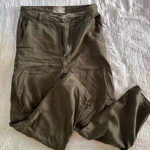 Everlane The Chino in Buttersoft Kalamata sz 6